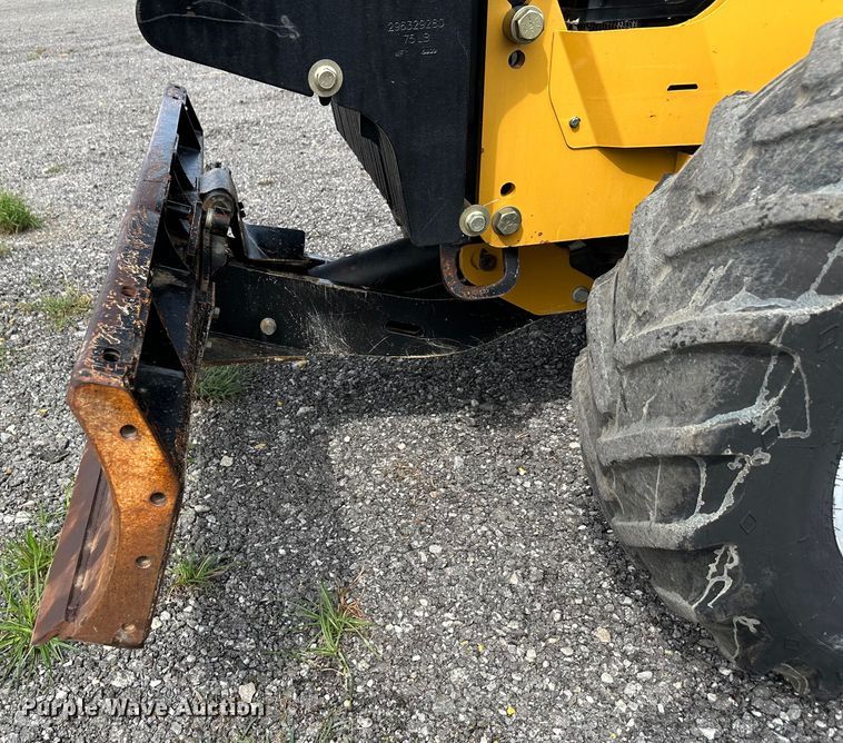 image for item LV9064 2015 Vermeer RTX 750  trencher