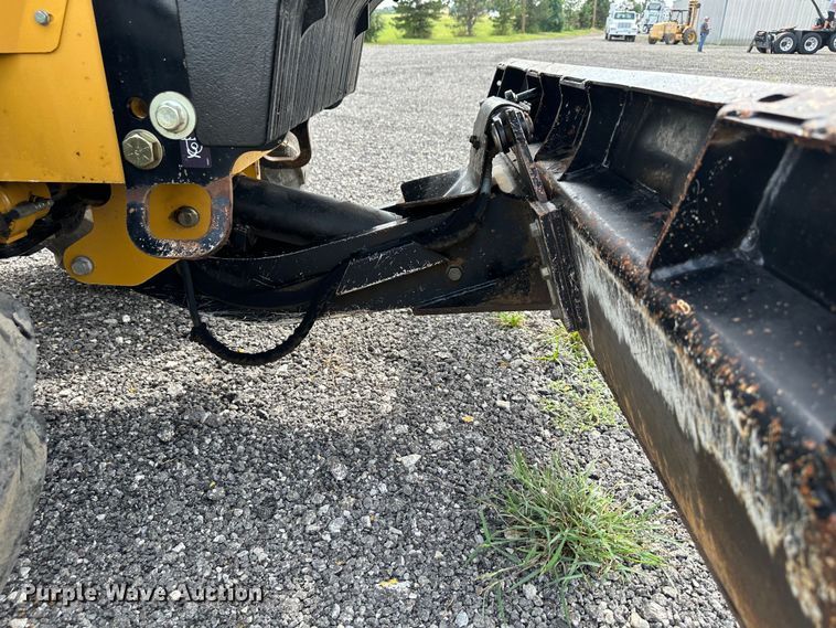 image for item LV9064 2015 Vermeer RTX 750  trencher