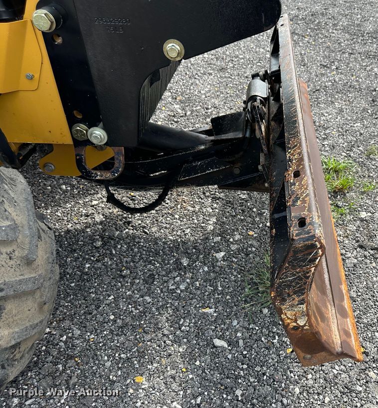 image for item LV9064 2015 Vermeer RTX 750  trencher