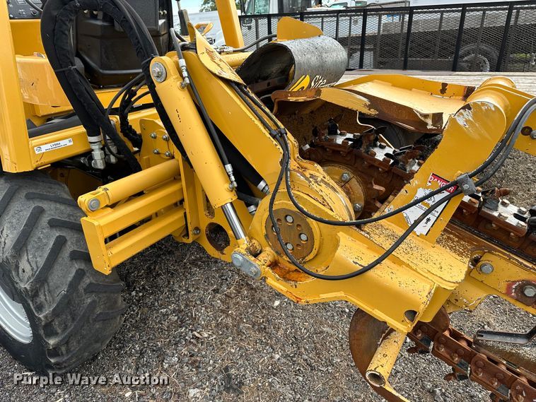 image for item LV9064 2015 Vermeer RTX 750  trencher