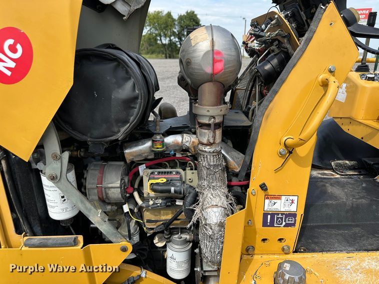 image for item LV9064 2015 Vermeer RTX 750  trencher