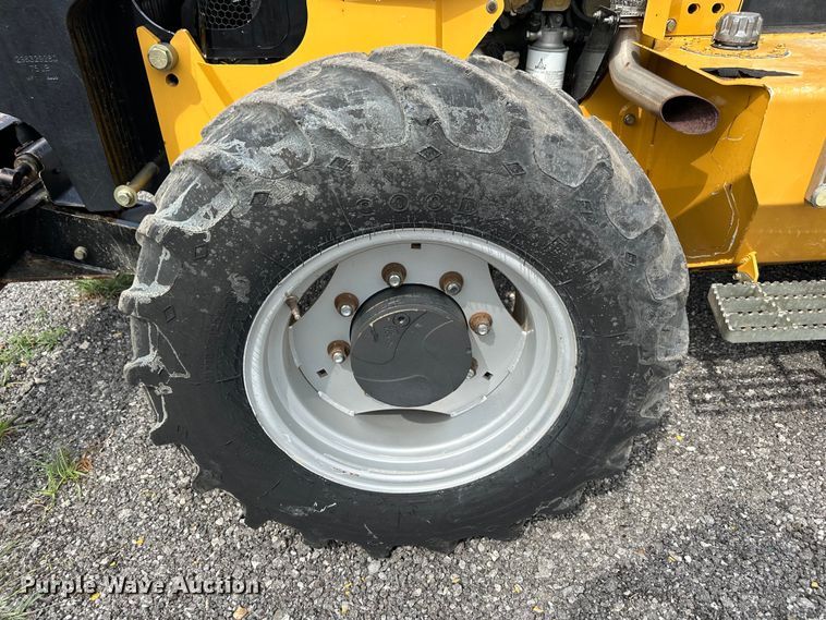 image for item LV9064 2015 Vermeer RTX 750  trencher