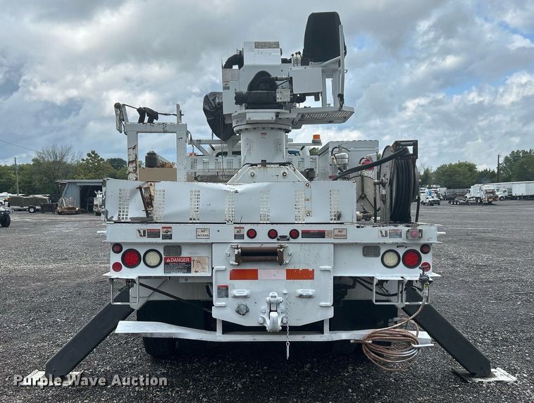 image for item LV9094 2012 Freightliner M2 Business Class  digger derrick truck