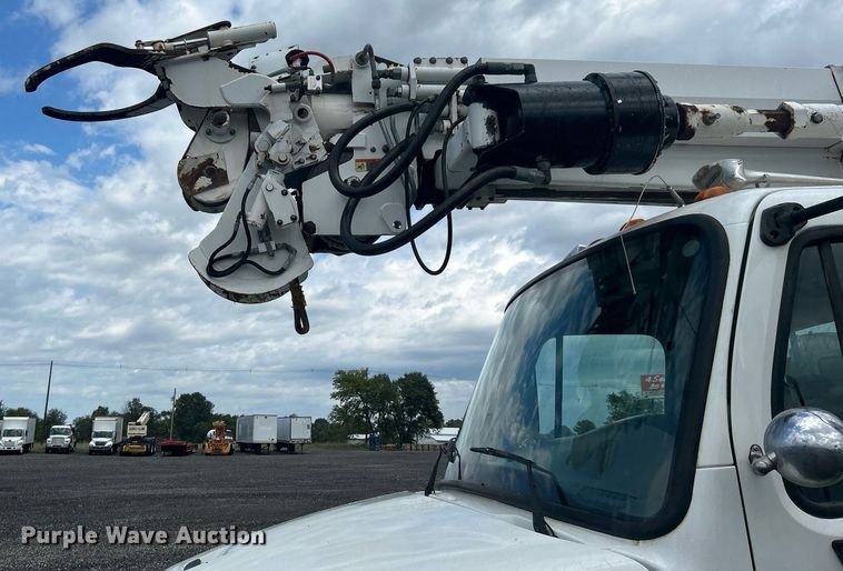 image for item LV9094 2012 Freightliner M2 Business Class  digger derrick truck