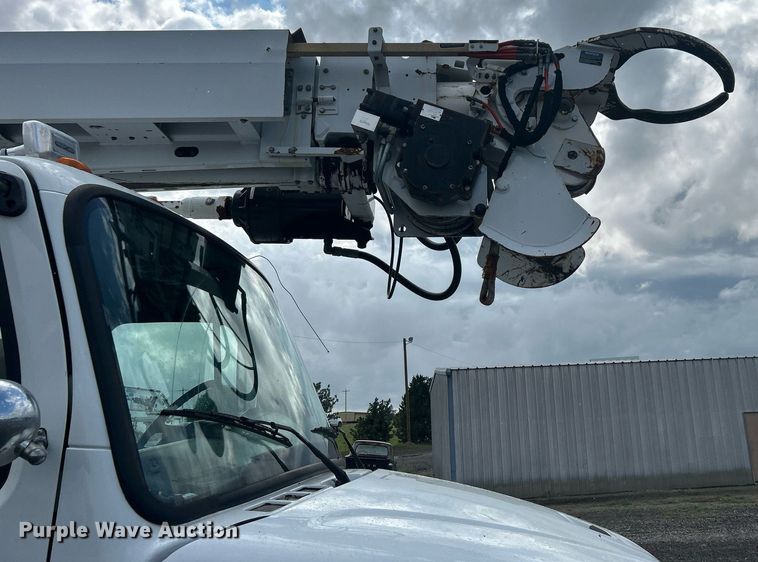 image for item LV9094 2012 Freightliner M2 Business Class  digger derrick truck