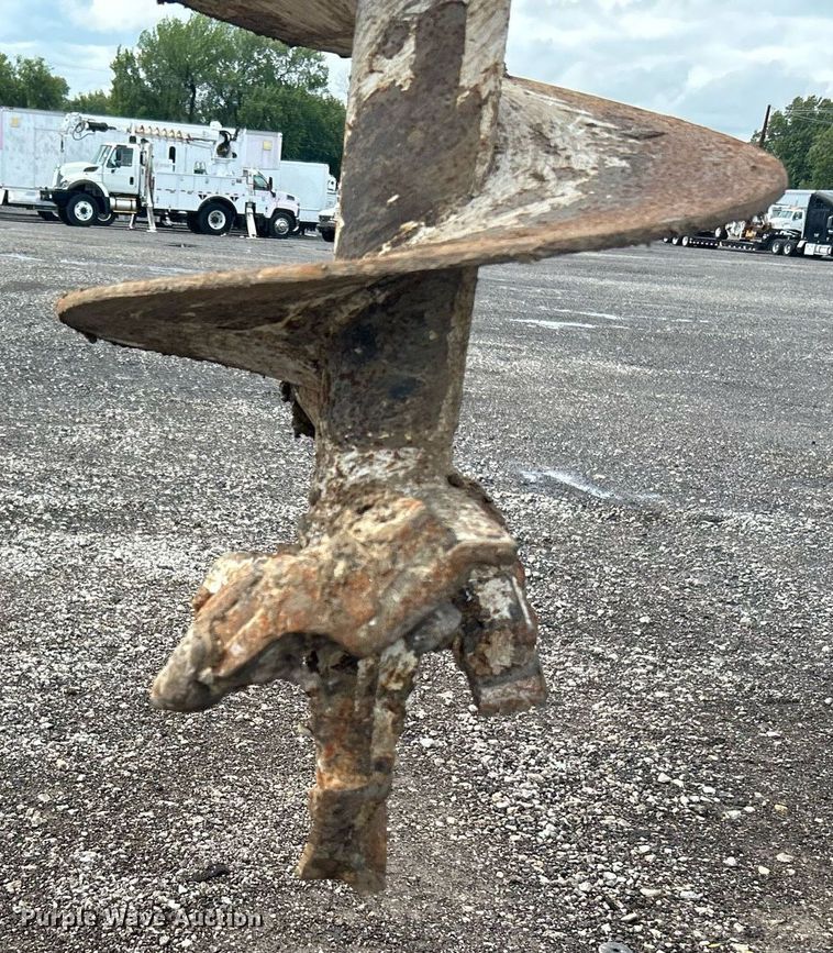 image for item LV9094 2012 Freightliner M2 Business Class  digger derrick truck