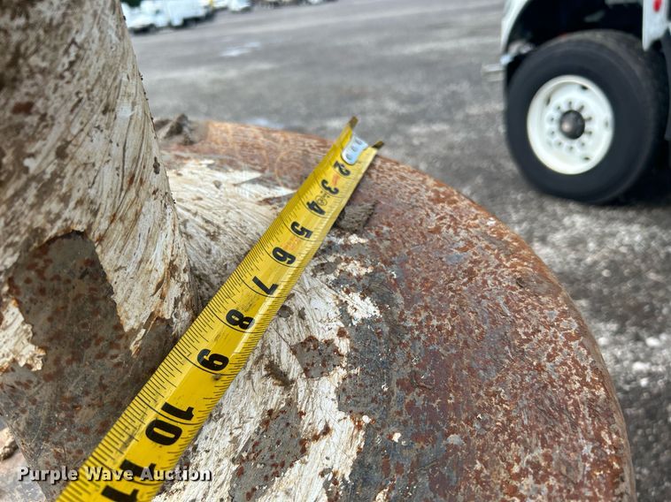 image for item LV9094 2012 Freightliner M2 Business Class  digger derrick truck