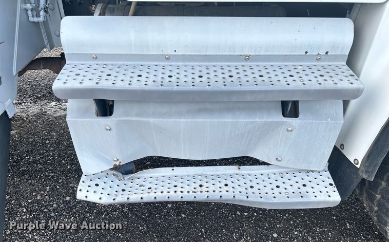 image for item LV9094 2012 Freightliner M2 Business Class  digger derrick truck