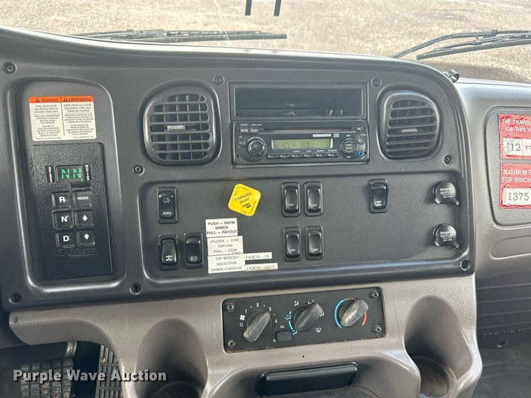 image for item LV9094 2012 Freightliner M2 Business Class  digger derrick truck