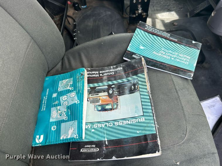 image for item LV9094 2012 Freightliner M2 Business Class  digger derrick truck