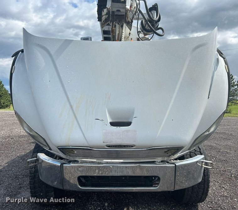 image for item LV9094 2012 Freightliner M2 Business Class  digger derrick truck