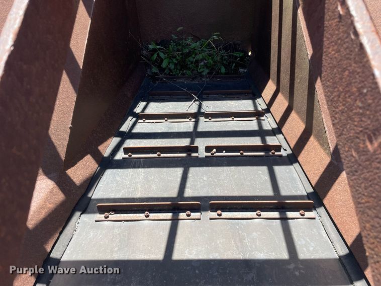 image for item LV9932 Royer  topsoil shredder