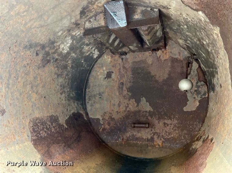 image for item LV9940 2005 International 7400  sewer jetter truck