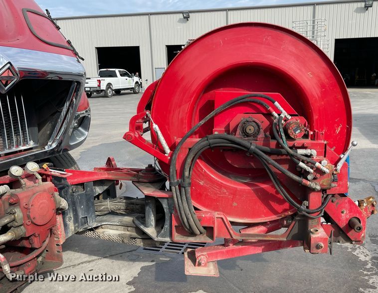image for item LV9940 2005 International 7400  sewer jetter truck