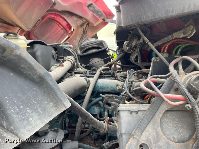 image for item LV9940 2005 International 7400  sewer jetter truck