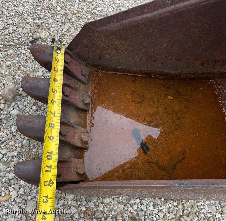 image for item LV9948 Ditch Witch A322  backhoe