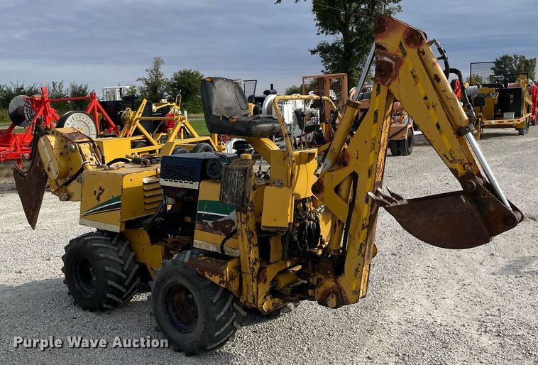 image for item LV9950 2000 Vermeer LM42  cable plow