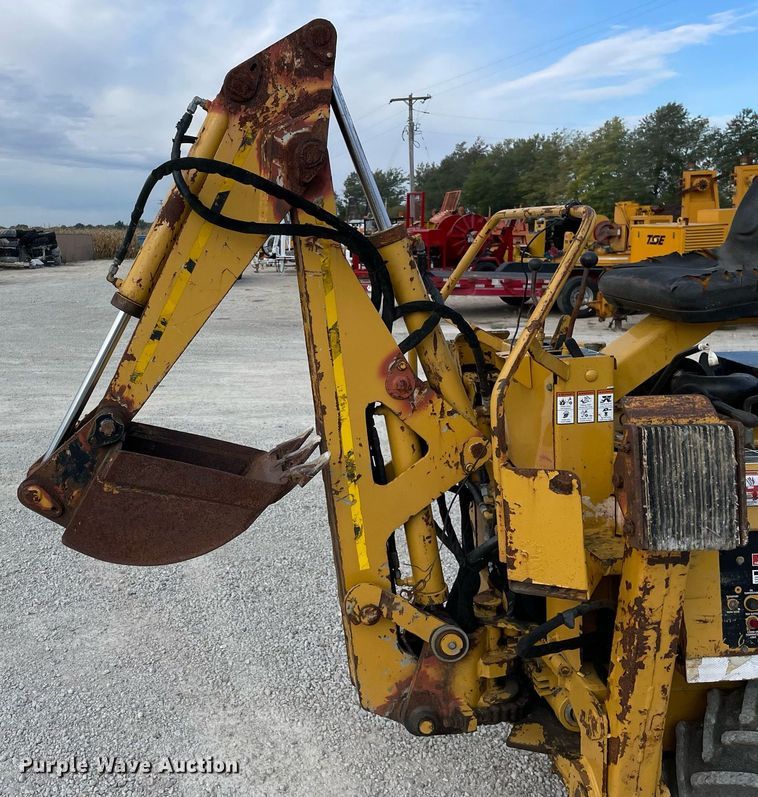 image for item LV9950 2000 Vermeer LM42  cable plow