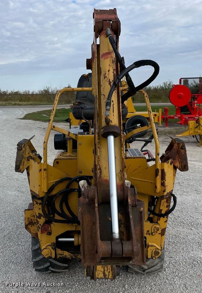 image for item LV9950 2000 Vermeer LM42  cable plow