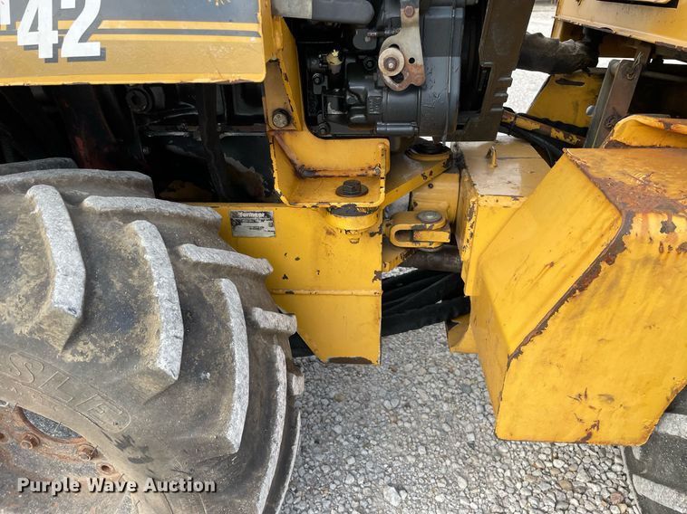 image for item LV9950 2000 Vermeer LM42  cable plow