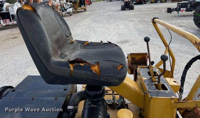 image for item LV9950 2000 Vermeer LM42  cable plow