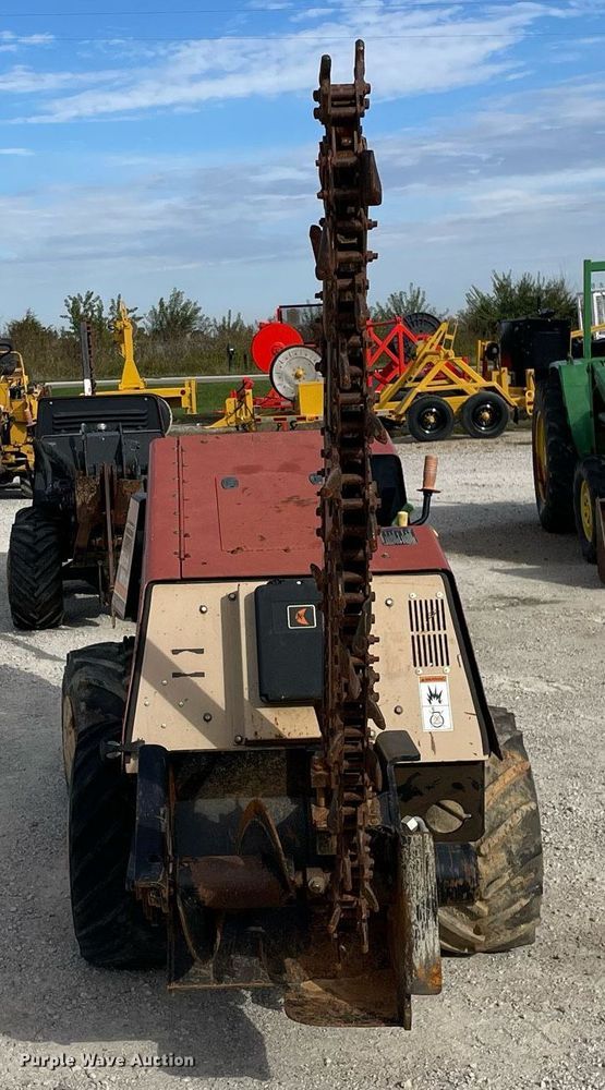 image for item LV9952 2012 Ditch Witch 410SX  trencher