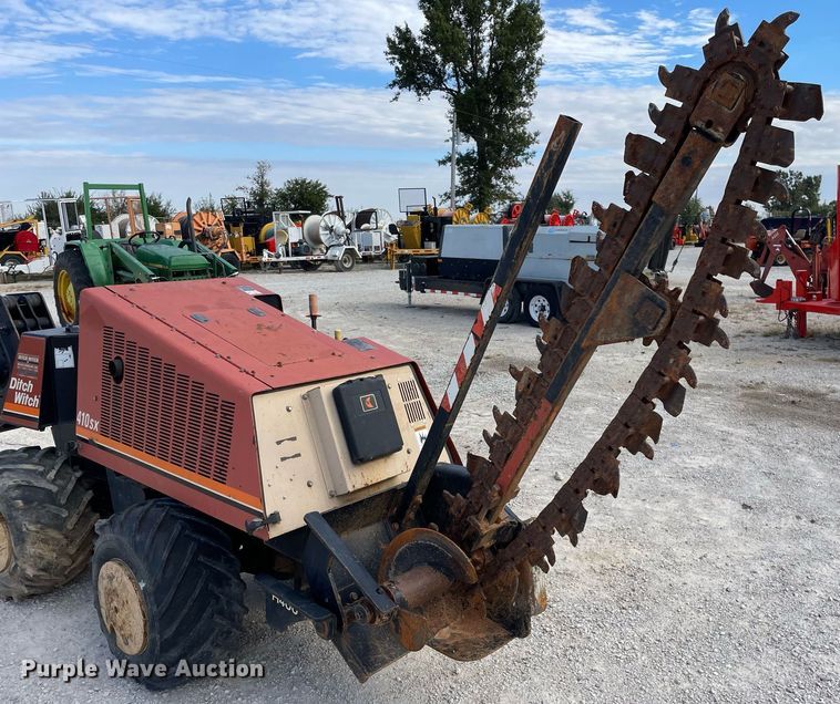 image for item LV9952 2012 Ditch Witch 410SX  trencher