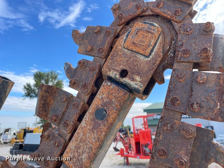 image for item LV9952 2012 Ditch Witch 410SX  trencher