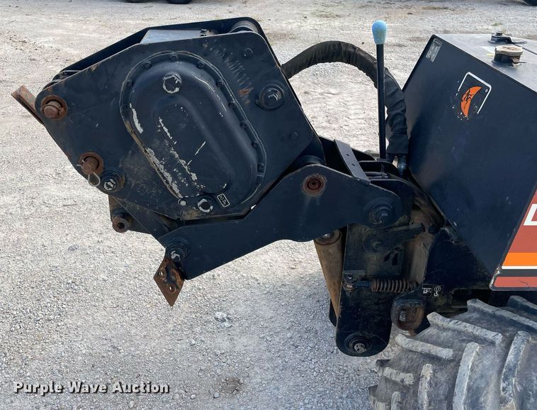 image for item LV9952 2012 Ditch Witch 410SX  trencher