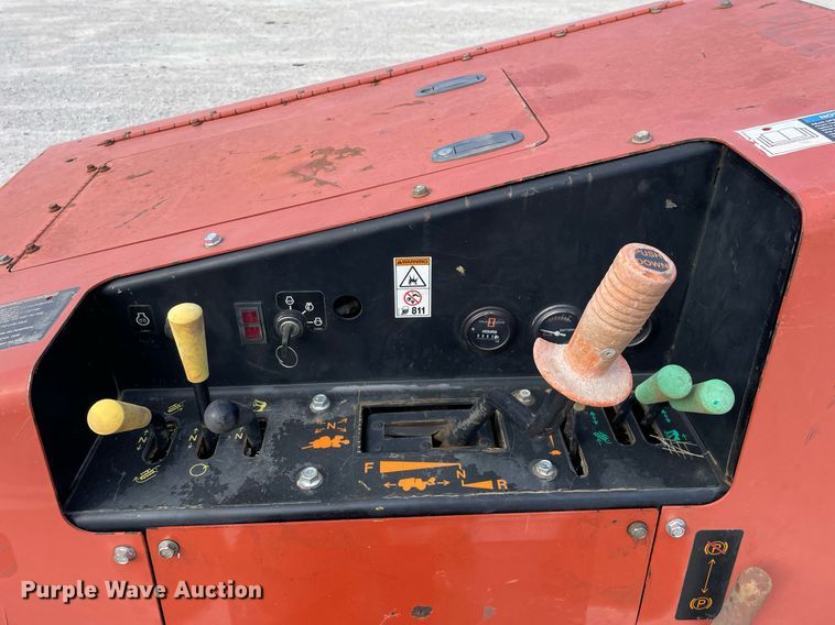 image for item LV9952 2012 Ditch Witch 410SX  trencher