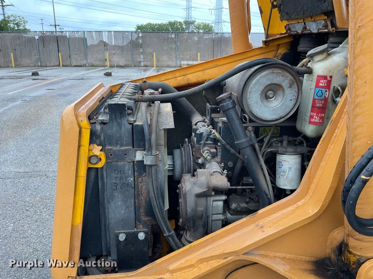 image for item LV9953 1996 JCB 210SU  landscape tractor