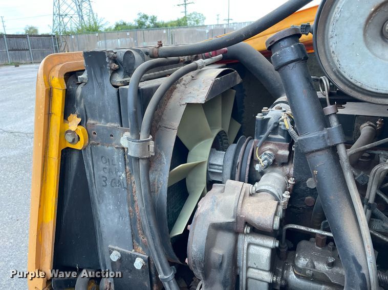 image for item LV9953 1996 JCB 210SU  landscape tractor