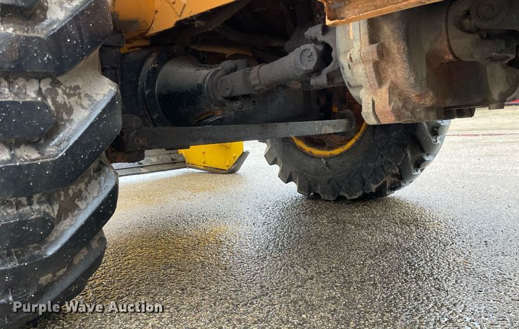 image for item LV9953 1996 JCB 210SU  landscape tractor