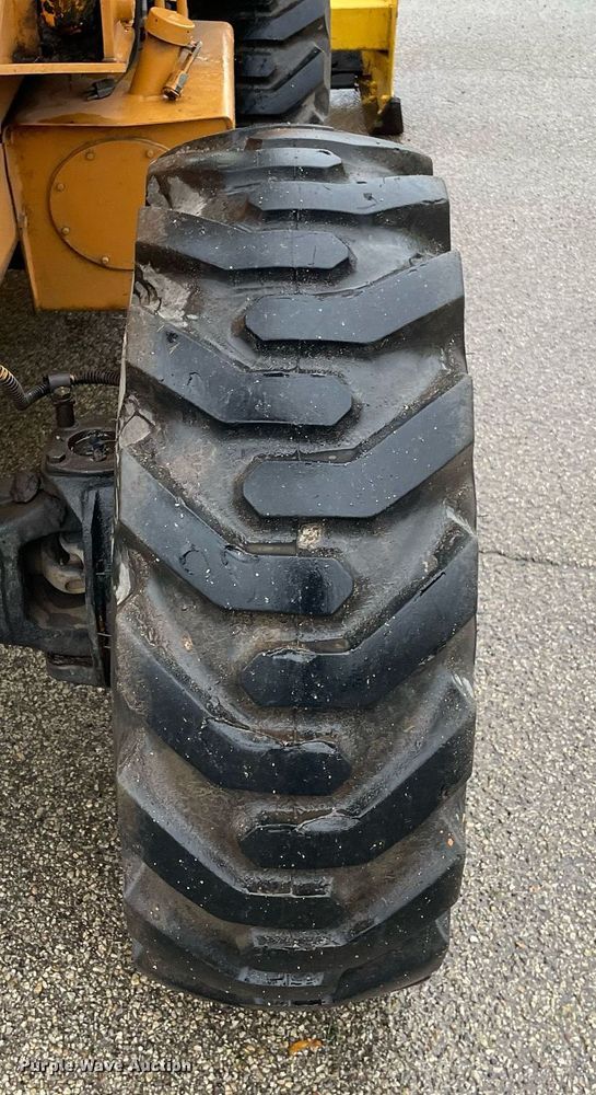 image for item LV9953 1996 JCB 210SU  landscape tractor