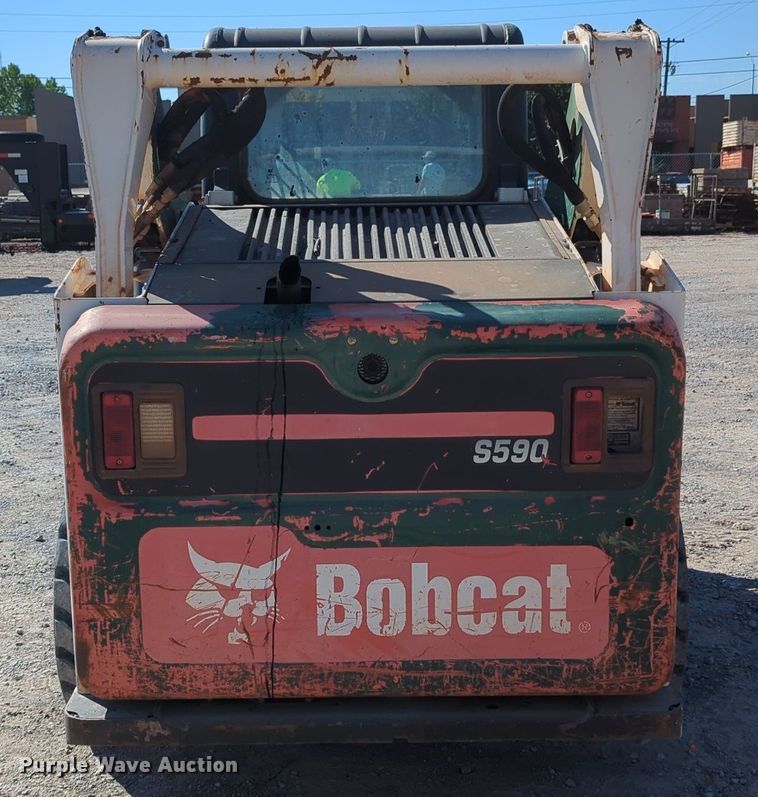 image for item LY9349 2014 Bobcat S590  skid steer loader