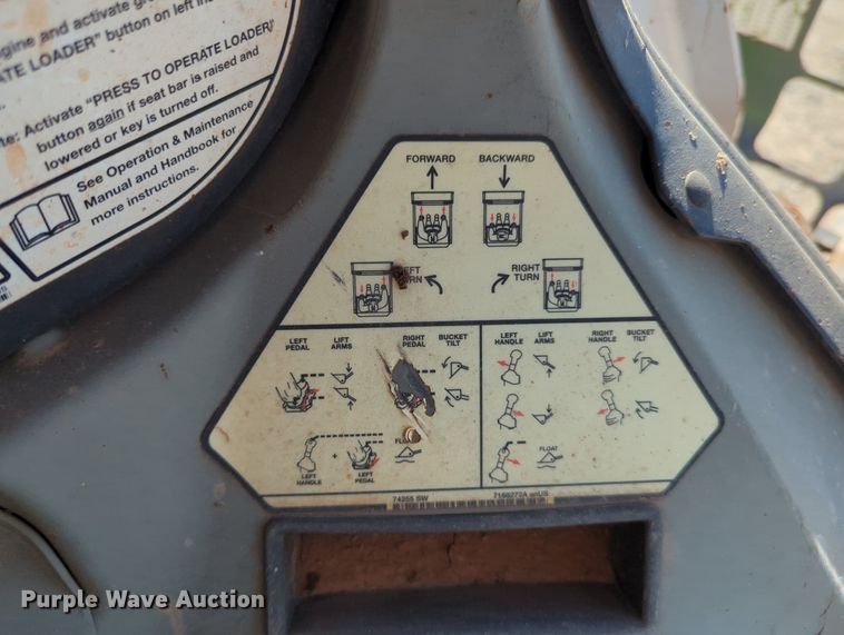 image for item LY9349 2014 Bobcat S590  skid steer loader