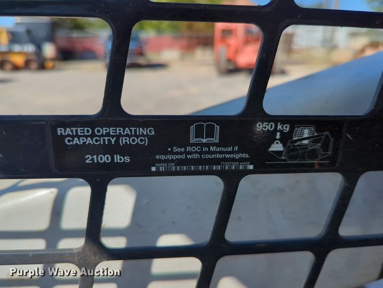 image for item LY9349 2014 Bobcat S590  skid steer loader