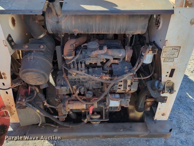 image for item LY9349 2014 Bobcat S590  skid steer loader