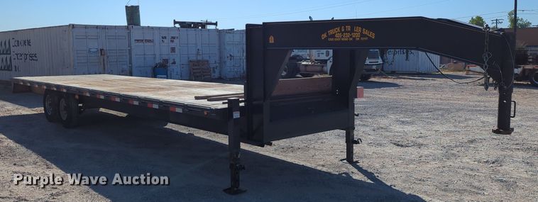 image for item LY9350 2014 Road Boss 30FB7K  equipment trailer