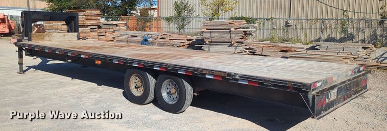 image for item LY9350 2014 Road Boss 30FB7K  equipment trailer