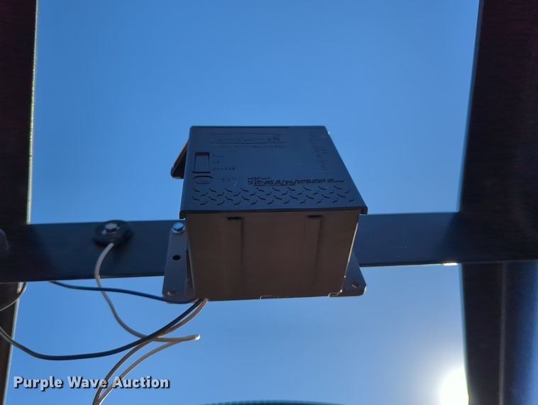 image for item LY9350 2014 Road Boss 30FB7K  equipment trailer