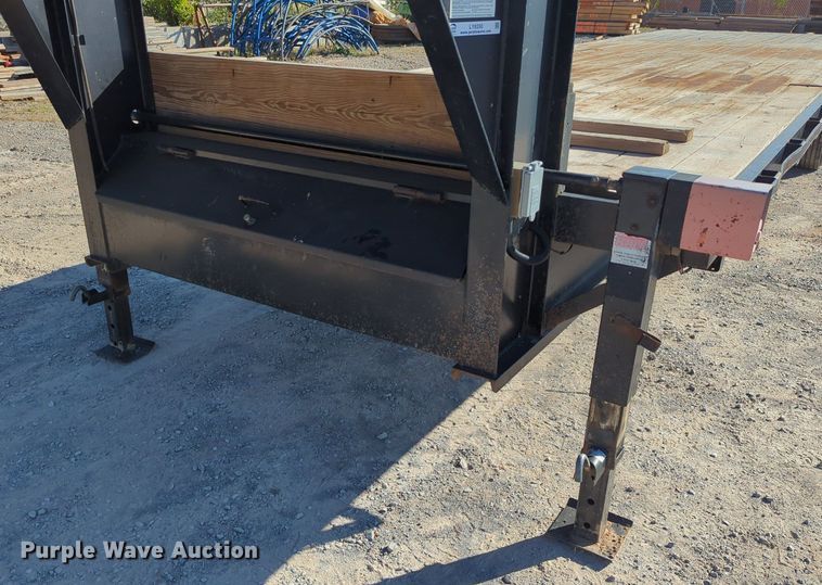 image for item LY9350 2014 Road Boss 30FB7K  equipment trailer