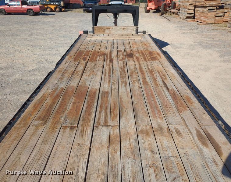 image for item LY9350 2014 Road Boss 30FB7K  equipment trailer