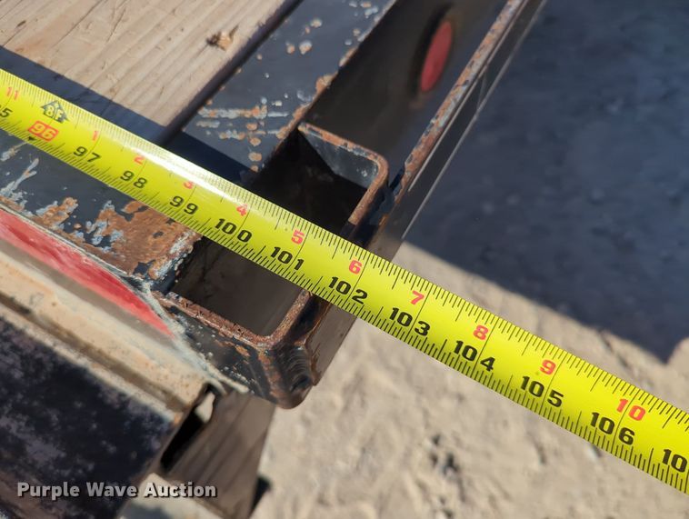 image for item LY9350 2014 Road Boss 30FB7K  equipment trailer