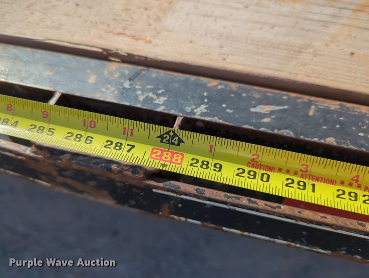 image for item LY9350 2014 Road Boss 30FB7K  equipment trailer