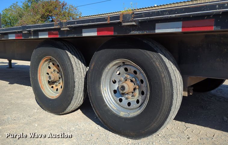 image for item LY9350 2014 Road Boss 30FB7K  equipment trailer