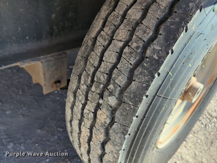 image for item LY9350 2014 Road Boss 30FB7K  equipment trailer