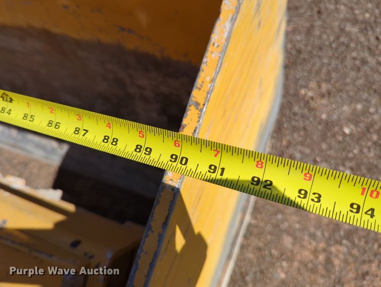 image for item LY9442 2014 John Deere 210K  landscape tractor