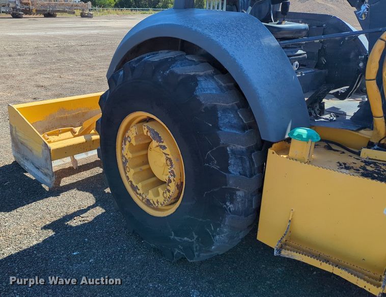 image for item LY9442 2014 John Deere 210K  landscape tractor