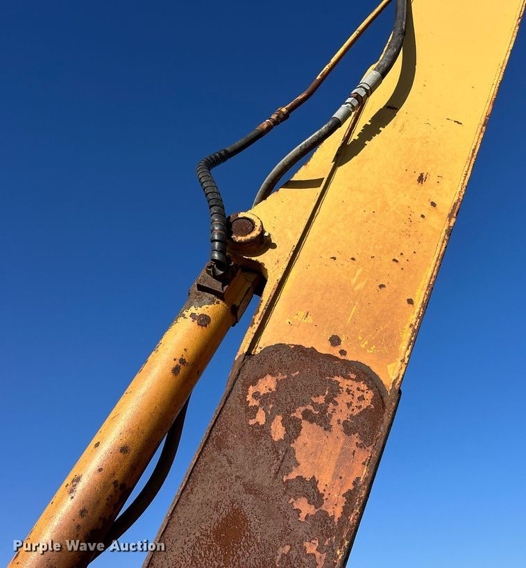 image for item MG9511 1998 John Deere 450LC  excavator